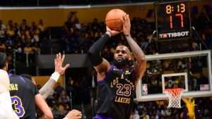 Read more about the article LeBron James Reaches Historic Milestone, Scoring 39,000 Points