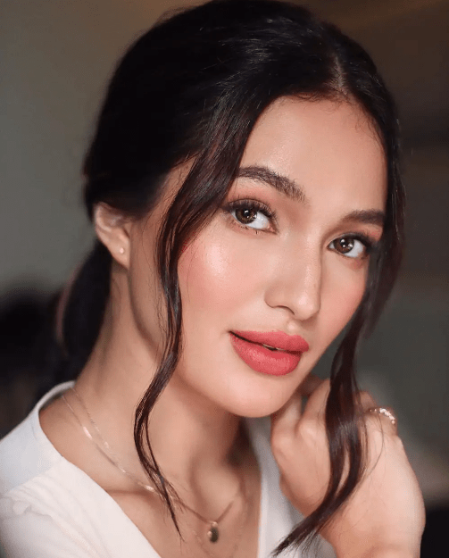 You are currently viewing Sarah Lahbati Achievements From Swiss Beauty to Pinay Superstar