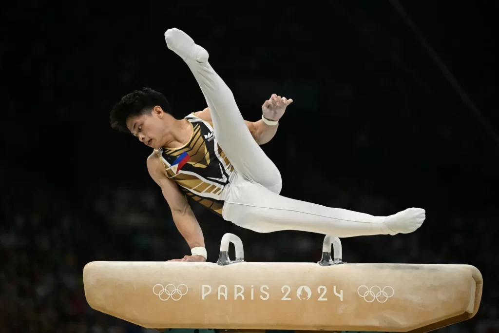 carlos yulo pommel stint